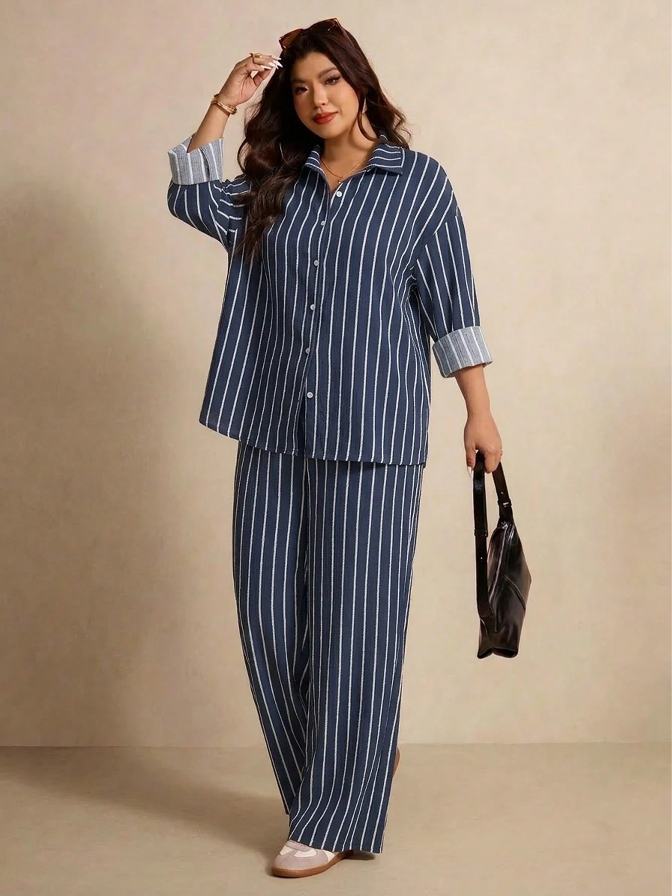 Ensemble Rayé Élégance – Chemise Ample & Pantalon Large